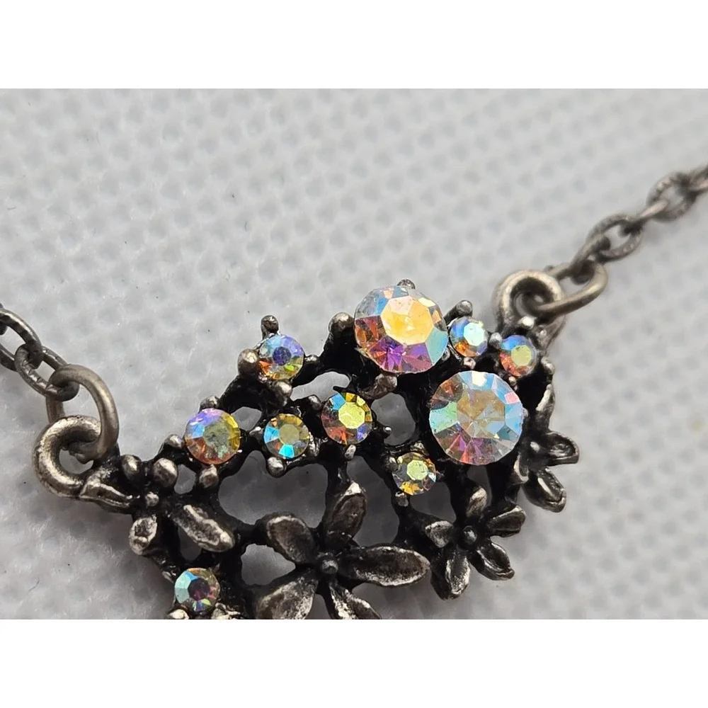 Vtg Rhinestone Flower Iridescent   Crystal‎ Pendant Chain Necklace Silver Tone